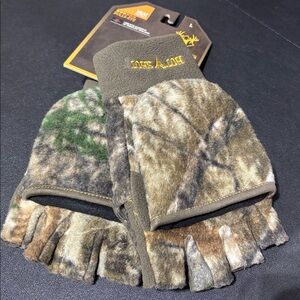 Hot Shot Bulls-eye 3M Thinsulate pop top fleece, TPU palm,Heat Factor 2,camo